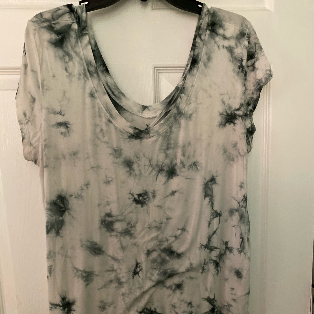 American Eagle top